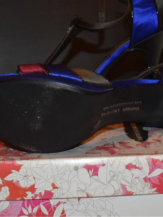 Chinese Laundry Blue and Burgundy T-Strap Heels - Picture 6 of 8